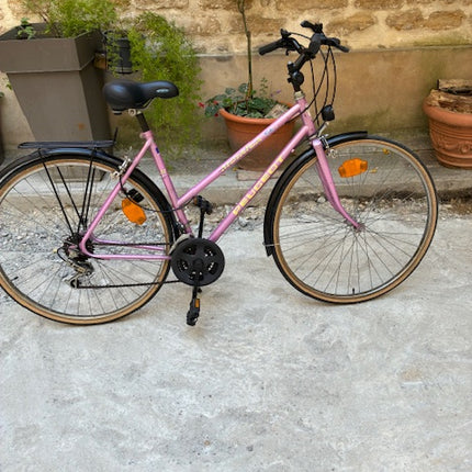 Vélo de Ville  d'occasion : Peugeot avec 15 vitesses sur dérailleur