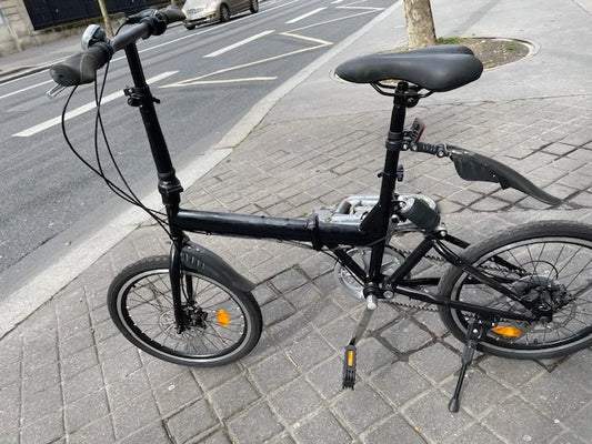De marque Delta, Vélo pliable, cadre alu, 7 vitesses Shimano, , Frein à disque, Eclairage à pile, Garde-boue, Béquille